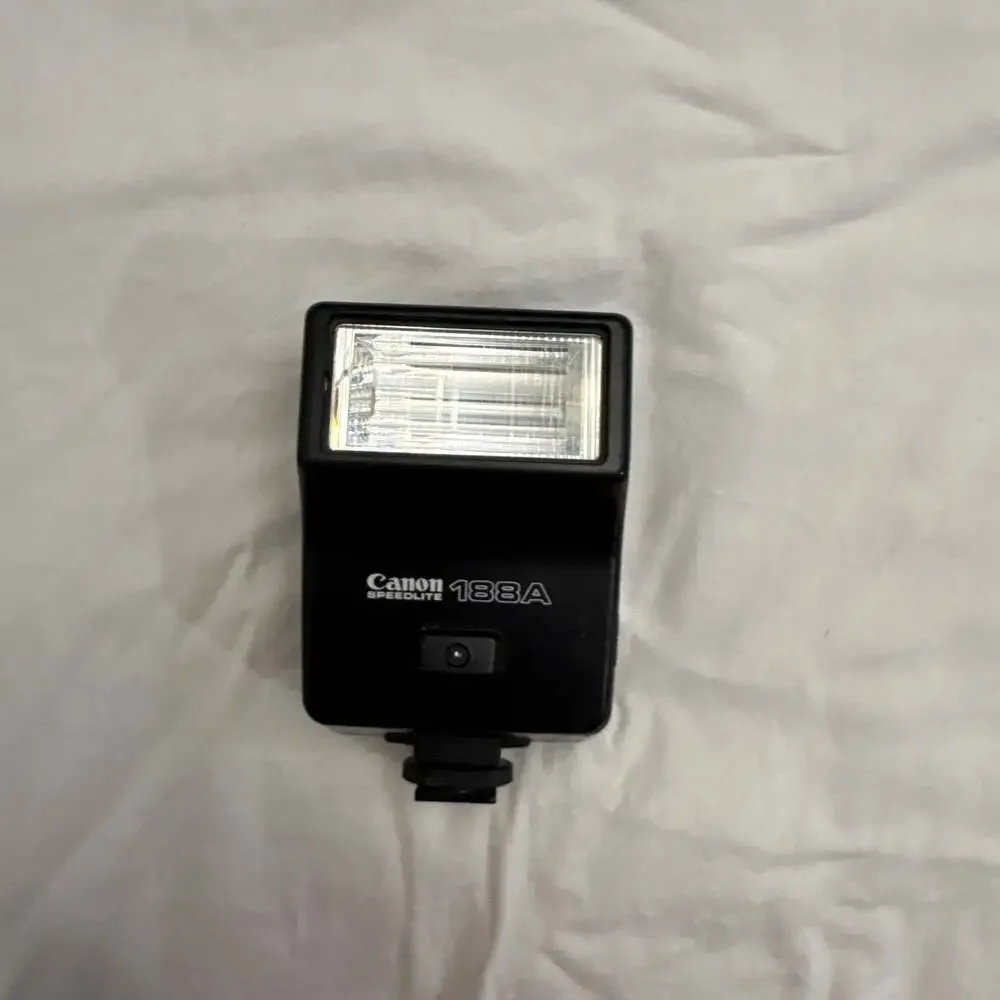 Canon SPEEDLITE 188A Xenon Shoe Mount Flash for Canon SLR Untested